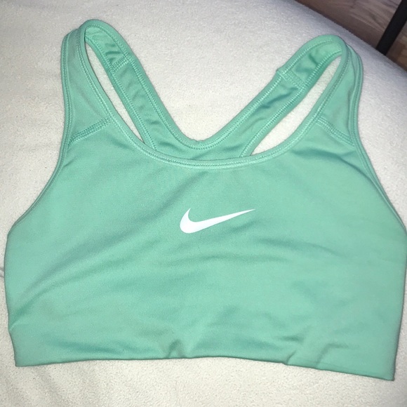 mint green nike sports bra